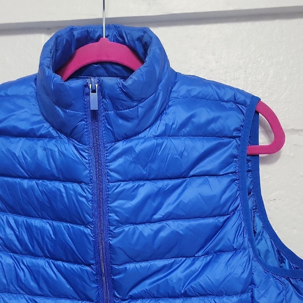 Be Inspired Blue Down Packable Puffer Vest Size L - Picture 9 of 14